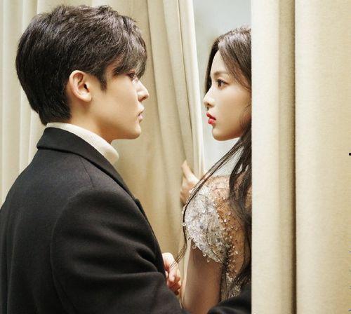 侯明昊恋情爆料最新情况,细节揭秘，真相大白